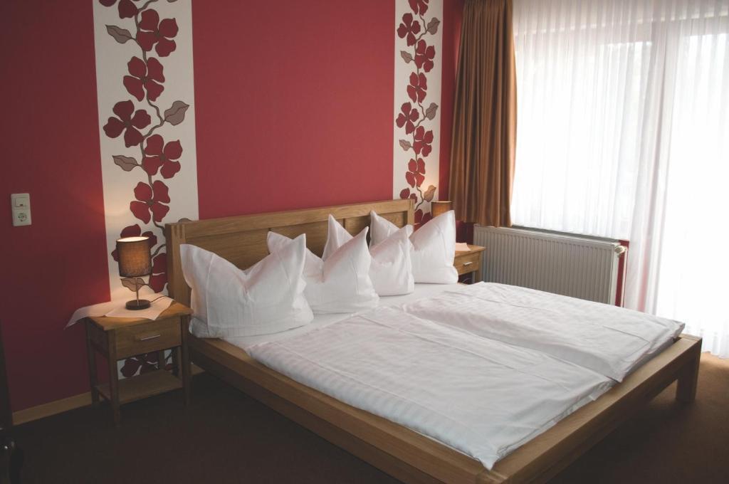 Hotel Cafe Bothe Wolfshagen  Rom bilde